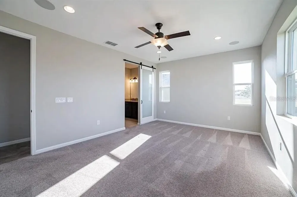 203 SANGMON COURT Groveland, FL 34736