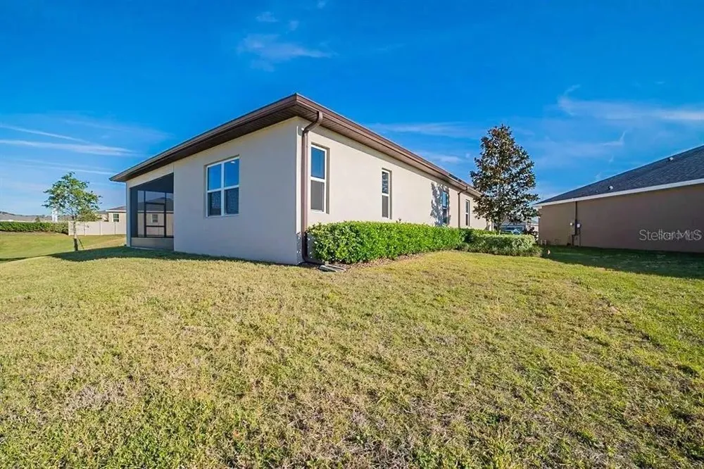 203 SANGMON COURT Groveland, FL 34736