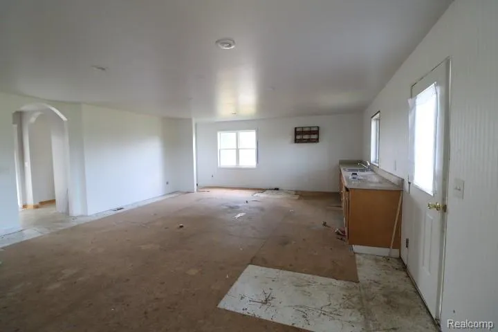 6577 E Deckerville Road Novesta Township, MI 48729