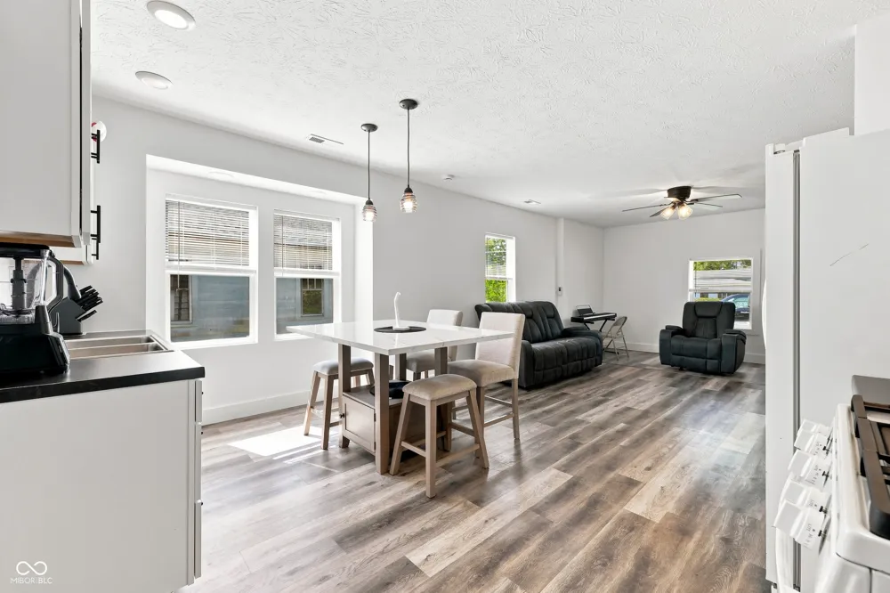 2211 E 18th Street Muncie, IN 47302