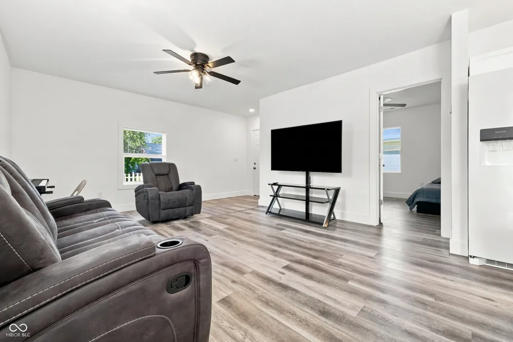 2211 E 18th Street Muncie, IN 47302