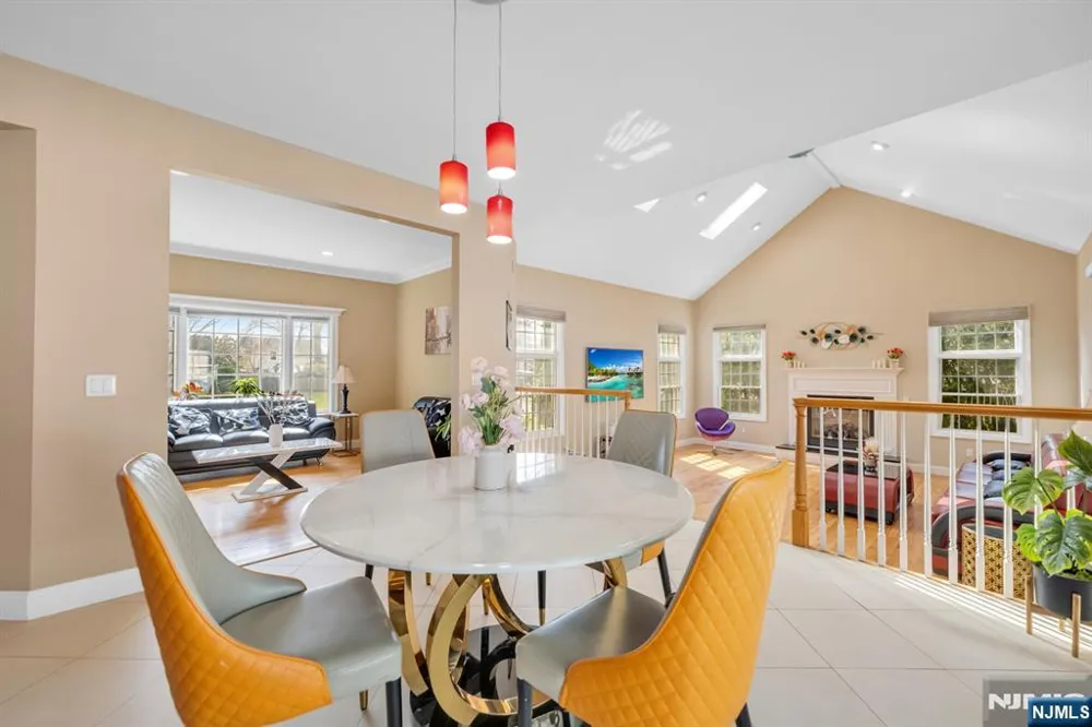 683 Victoria Avenue Paramus, NJ 07652
