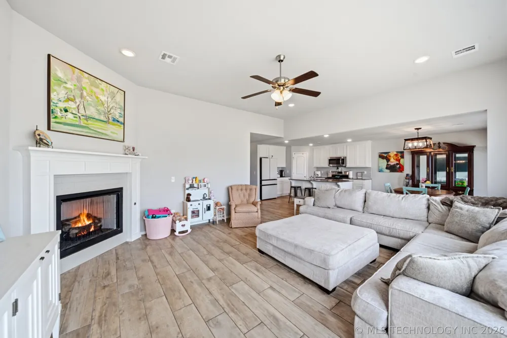 3555 E 155th Street Bixby, OK 74008
