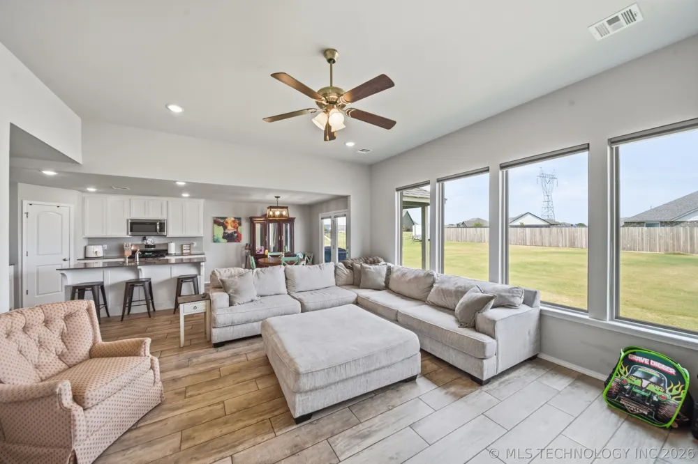 3555 E 155th Street Bixby, OK 74008