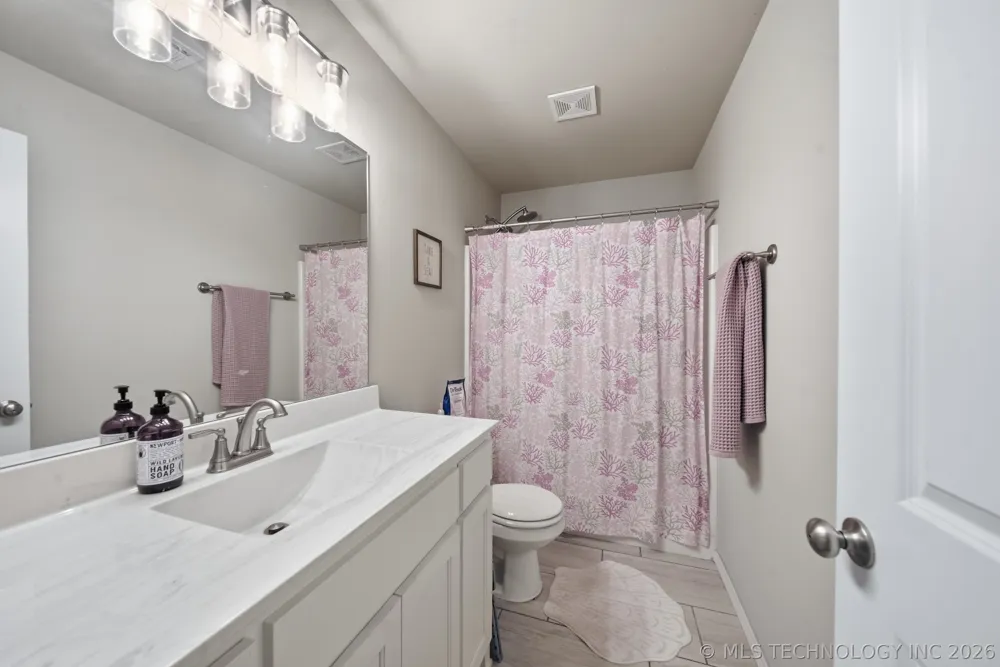 3555 E 155th Street Bixby, OK 74008