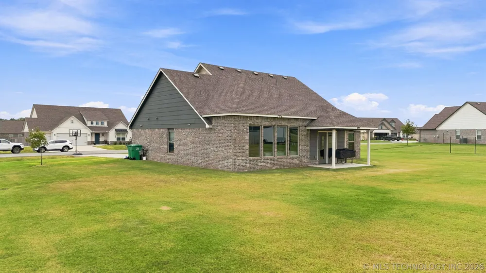 3555 E 155th Street Bixby, OK 74008