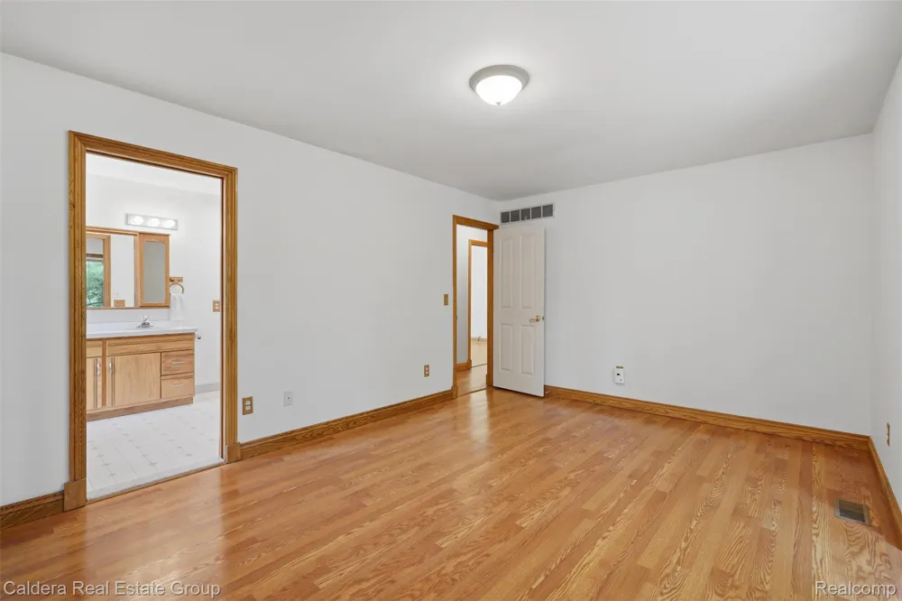 8636 Hidden Lake Drive Deerfield Township, MI 48855