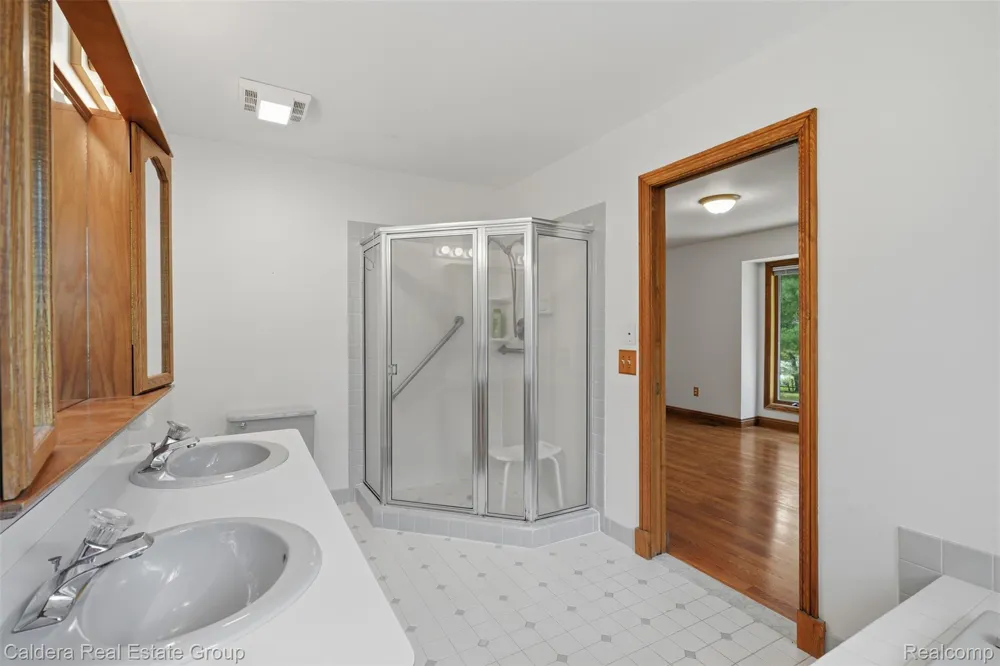8636 Hidden Lake Drive Deerfield Township, MI 48855