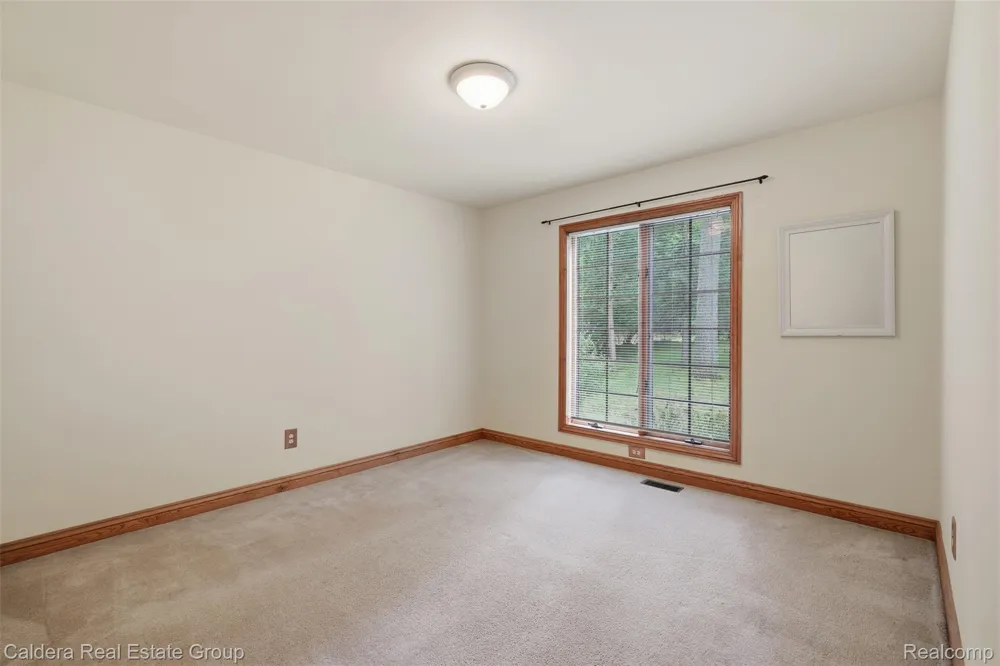 8636 Hidden Lake Drive Deerfield Township, MI 48855