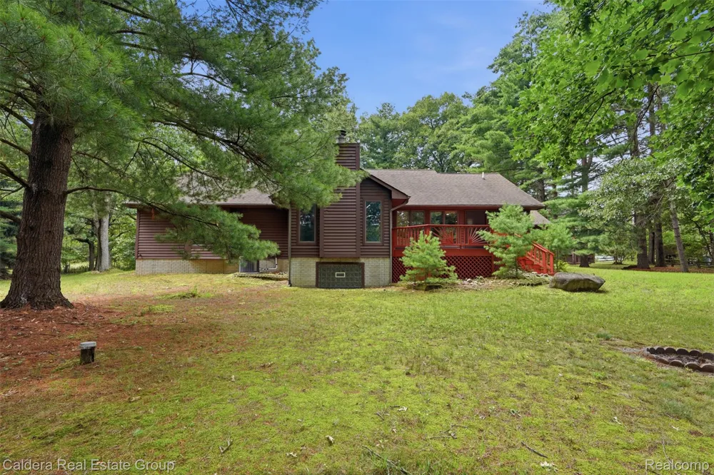 8636 Hidden Lake Drive Deerfield Township, MI 48855