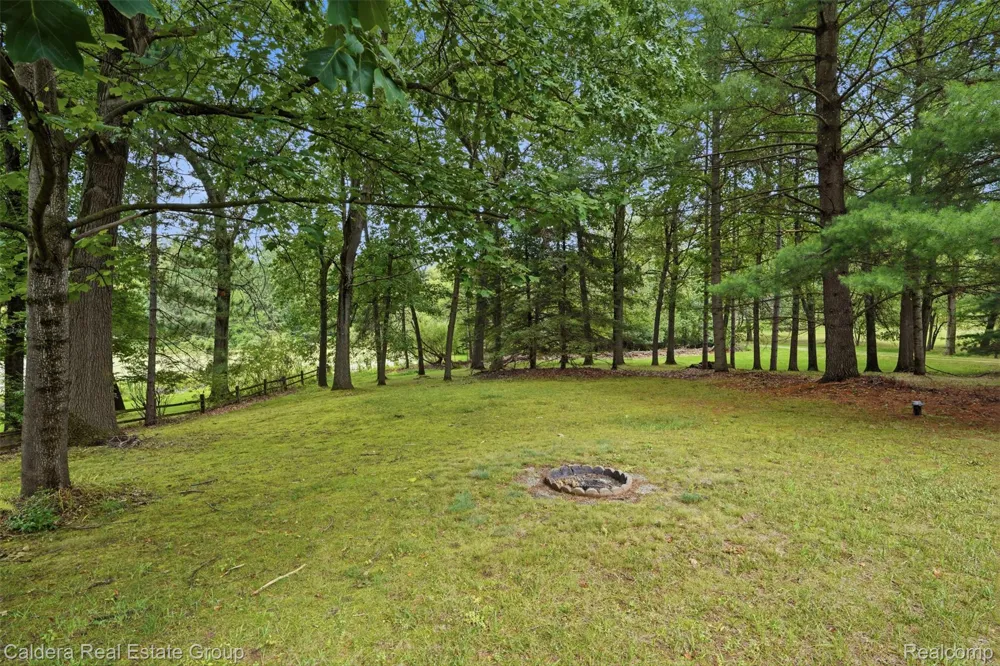 8636 Hidden Lake Drive Deerfield Township, MI 48855