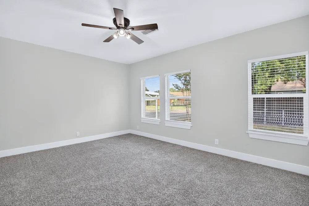 411 S Bowie Drive Weatherford, TX 76086