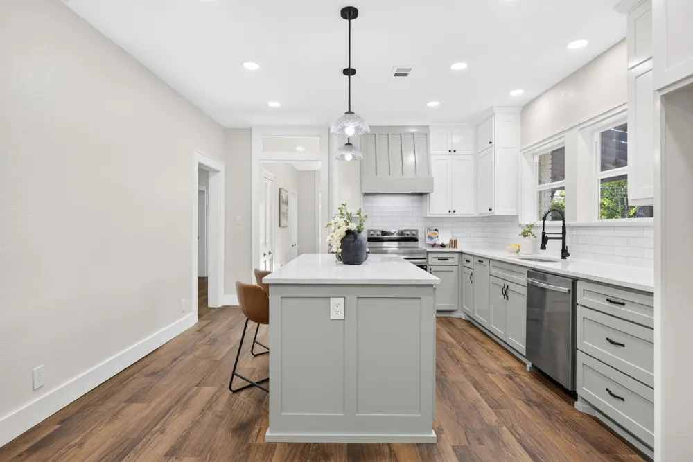 411 S Bowie Drive Weatherford, TX 76086