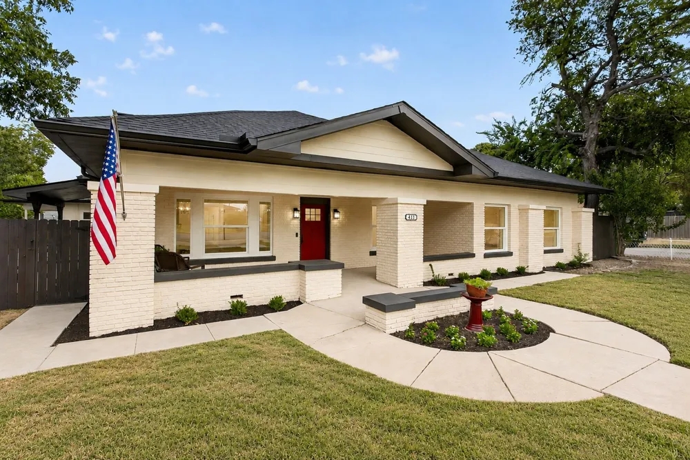 411 S Bowie Drive Weatherford, TX 76086