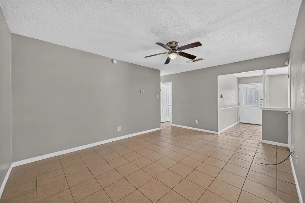 1123 Venus Street Cedar Hill, TX 75104