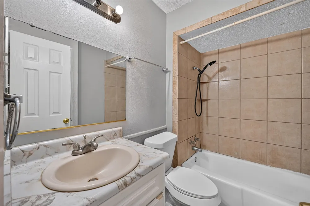 1123 Venus Street Cedar Hill, TX 75104
