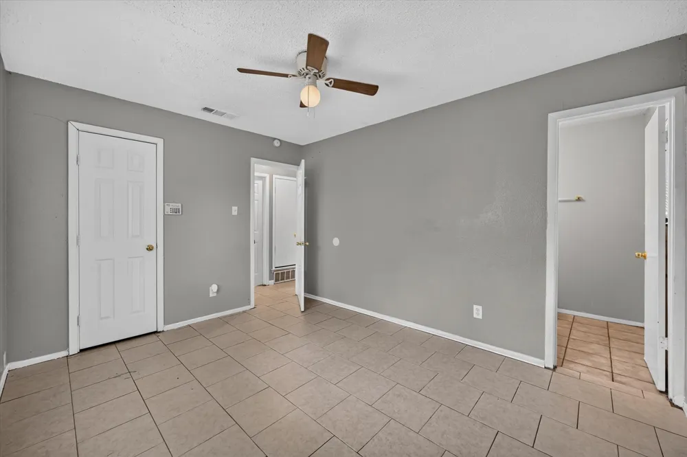 1123 Venus Street Cedar Hill, TX 75104