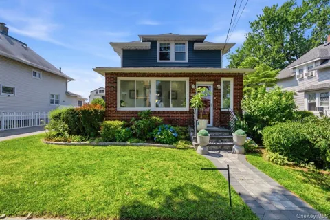 123 Briggs Avenue