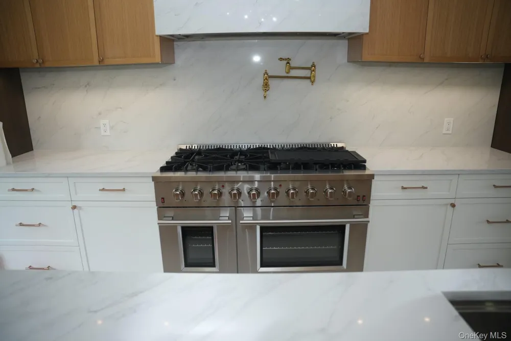 21 Wesleyan Road Commack, NY 11725