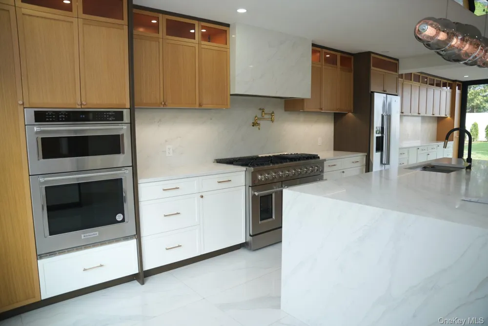 21 Wesleyan Road Commack, NY 11725
