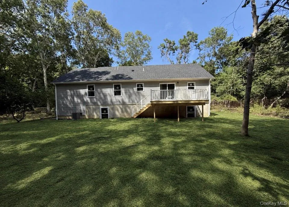 6 Scout Trail Ridge, NY 11961