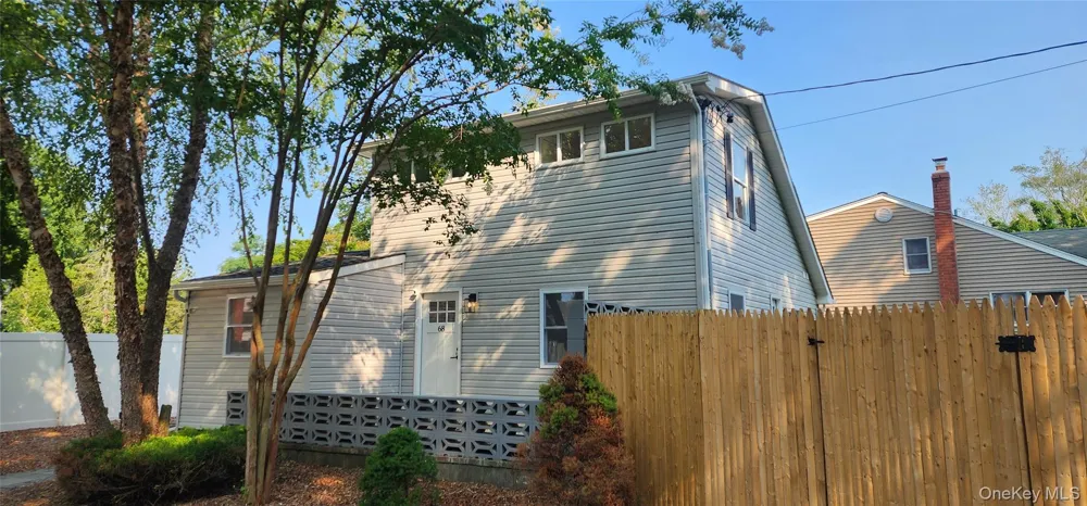 68 Montauk Drive Mastic Beach, NY 11951