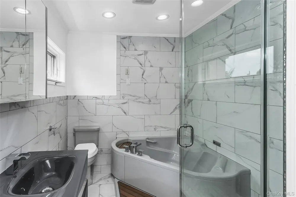 14962 Powells Cove Boulevard Whitestone, NY 11357