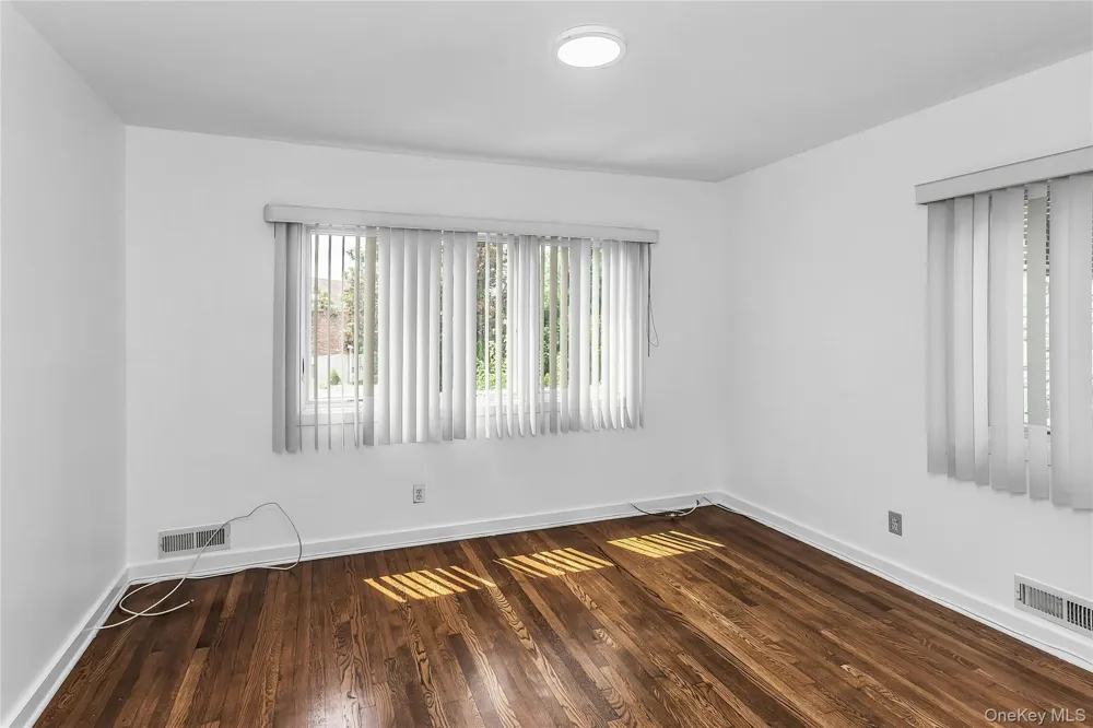 14962 Powells Cove Boulevard Whitestone, NY 11357