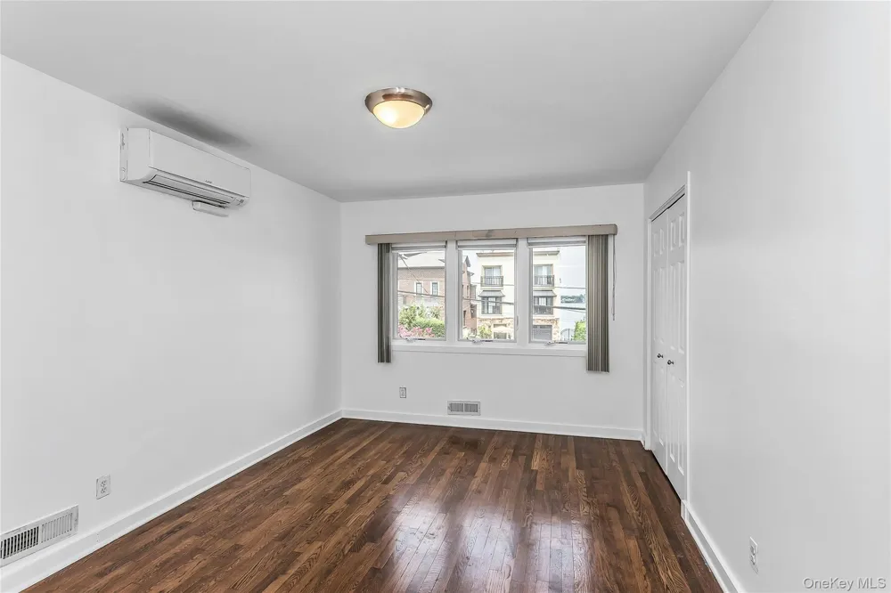 14962 Powells Cove Boulevard Whitestone, NY 11357