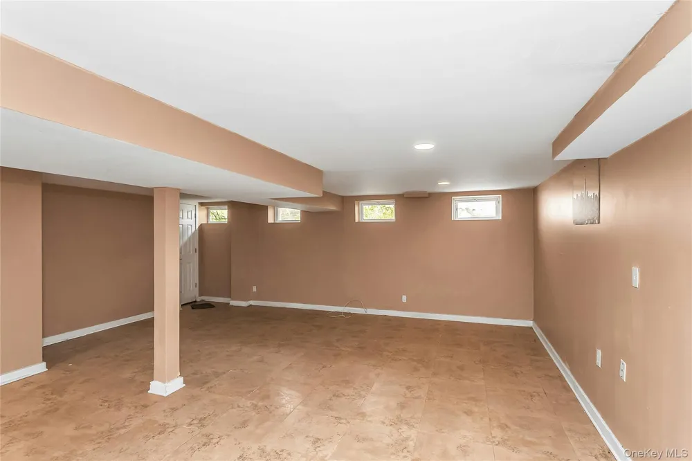 14962 Powells Cove Boulevard Whitestone, NY 11357