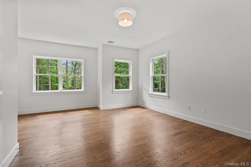 86 Old Logging Road Bedford, NY 10506