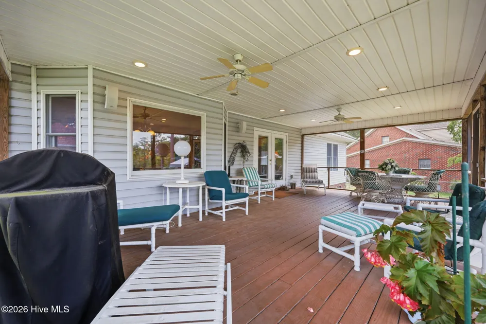 108 Arbor Drive Washington, NC 27889