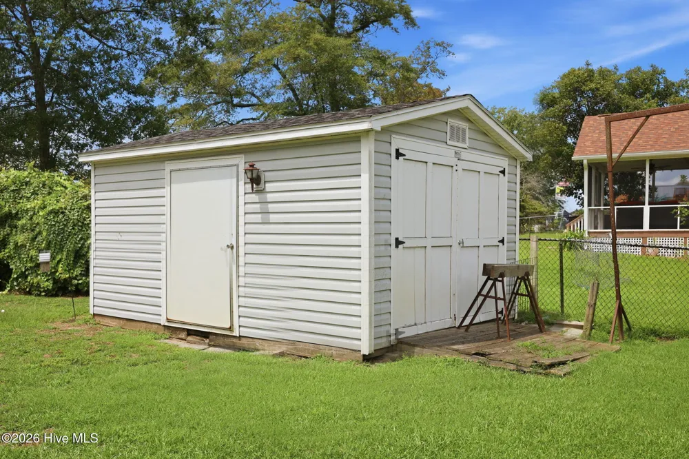108 Arbor Drive Washington, NC 27889