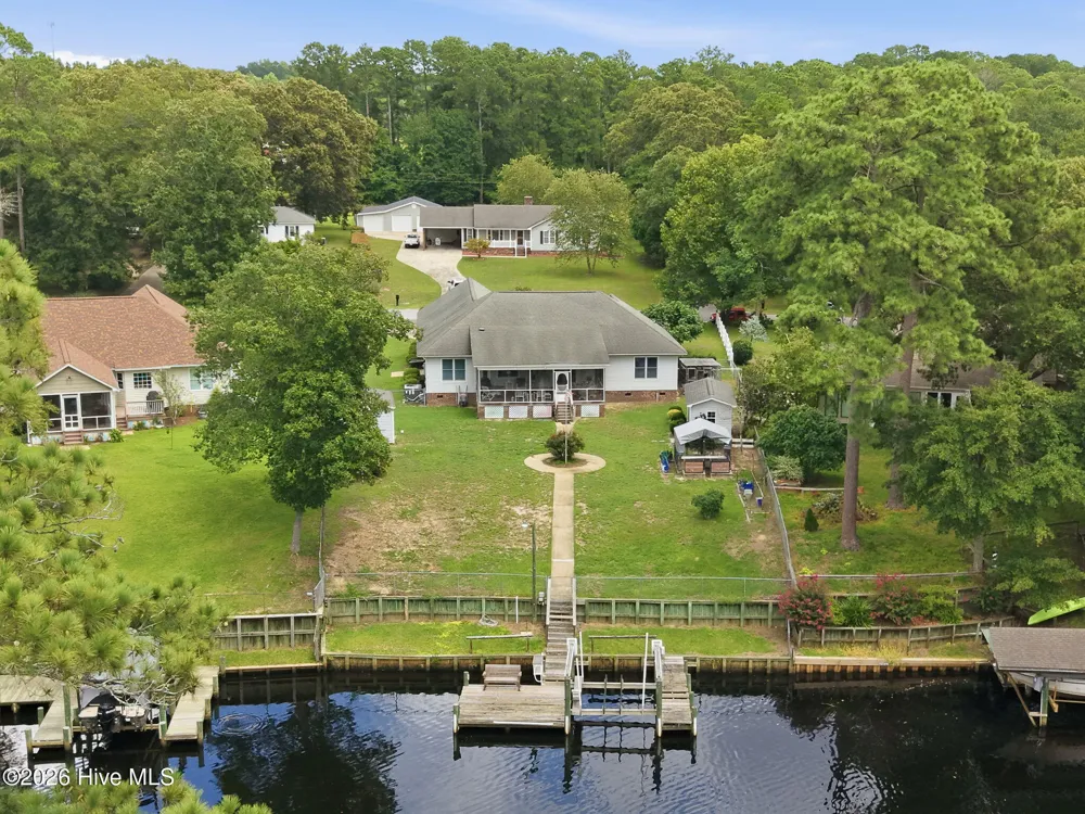 108 Arbor Drive Washington, NC 27889