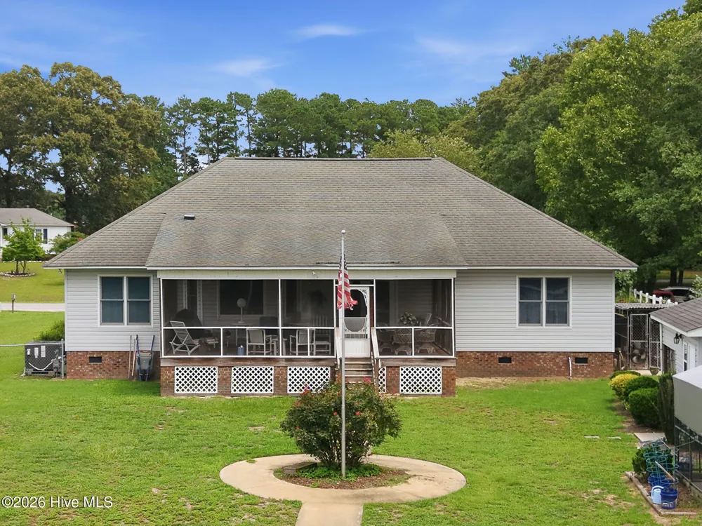 108 Arbor Drive Washington, NC 27889