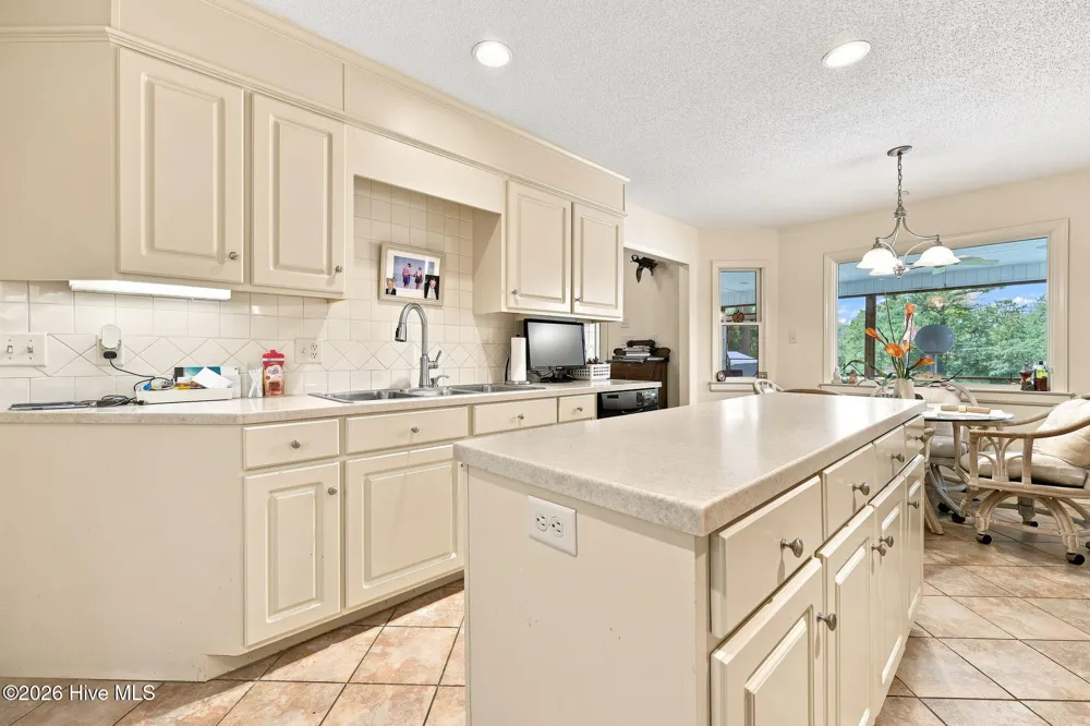 108 Arbor Drive Washington, NC 27889