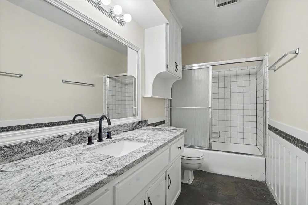 1009 Forest Place Jenks, OK 74037