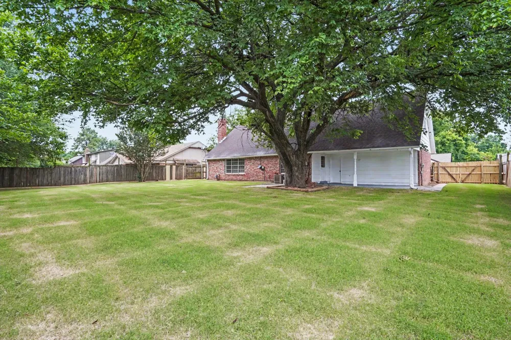 1009 Forest Place Jenks, OK 74037