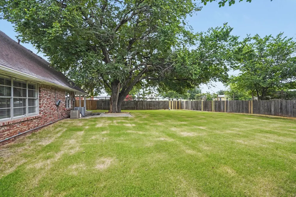 1009 Forest Place Jenks, OK 74037