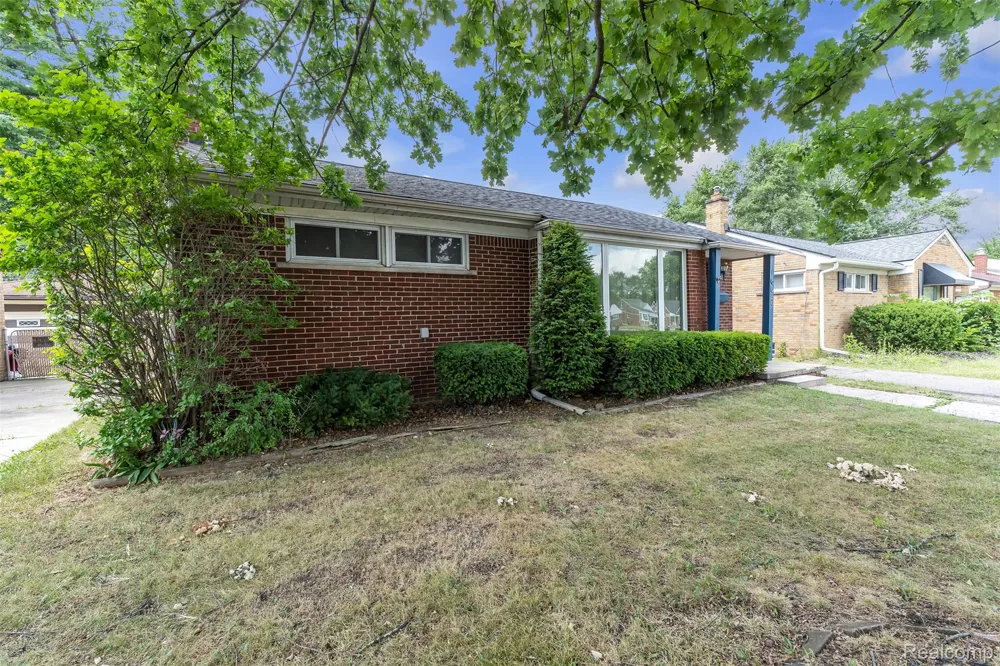 16625 Beech Daly Road Redford Charter Township, MI 48240