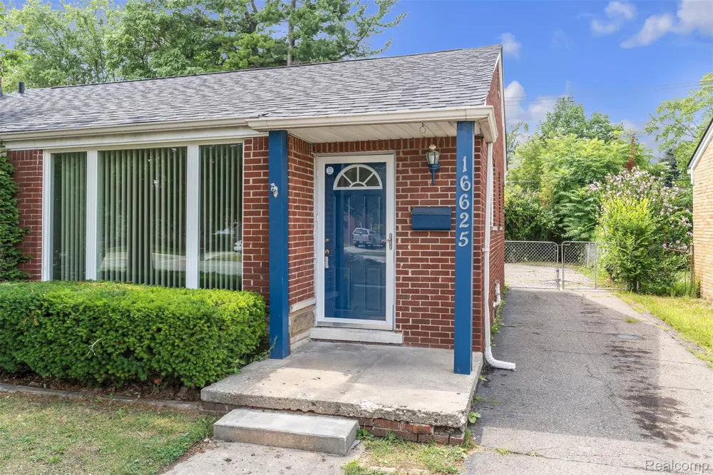 16625 Beech Daly Road Redford Charter Township, MI 48240