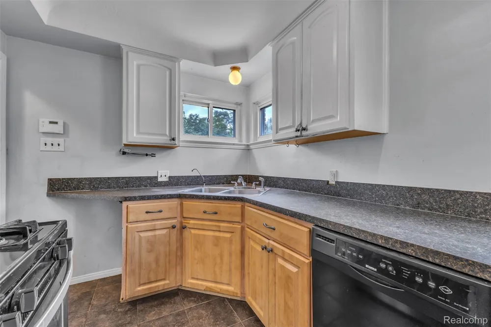 16625 Beech Daly Road Redford Charter Township, MI 48240