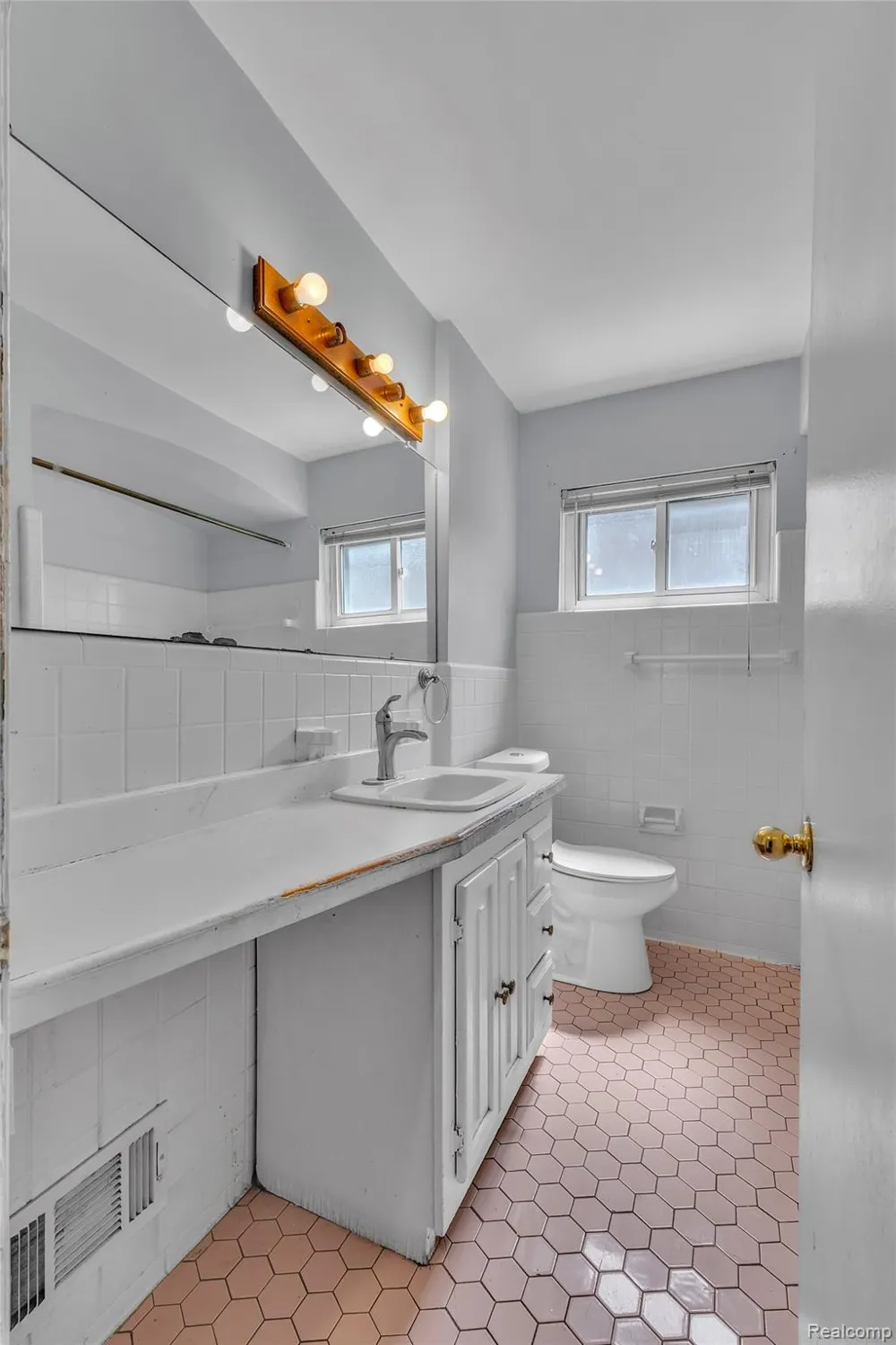 16625 Beech Daly Road Redford Charter Township, MI 48240