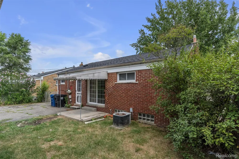 16625 Beech Daly Road Redford Charter Township, MI 48240