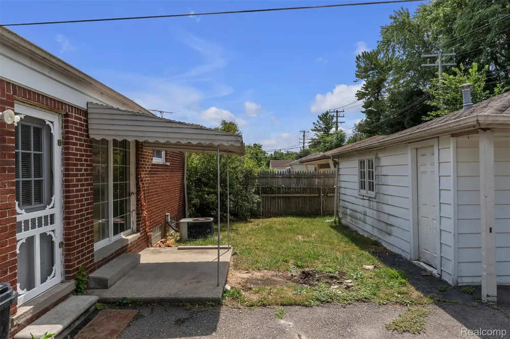 16625 Beech Daly Road Redford Charter Township, MI 48240