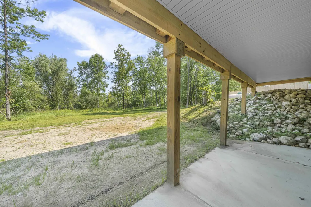 1713 Vanderlip Road East Bay Township, MI 49686