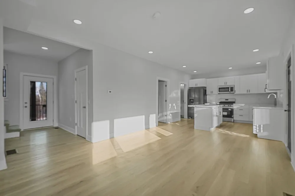 1713 Vanderlip Road East Bay Township, MI 49686