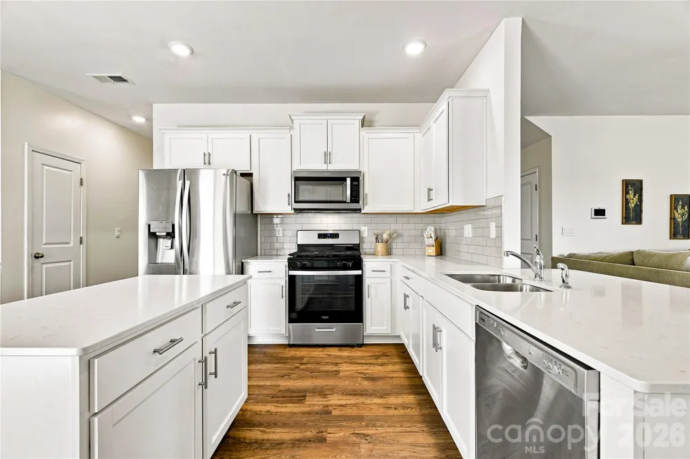 108 Giant Oak Avenue Statesville, NC 28677