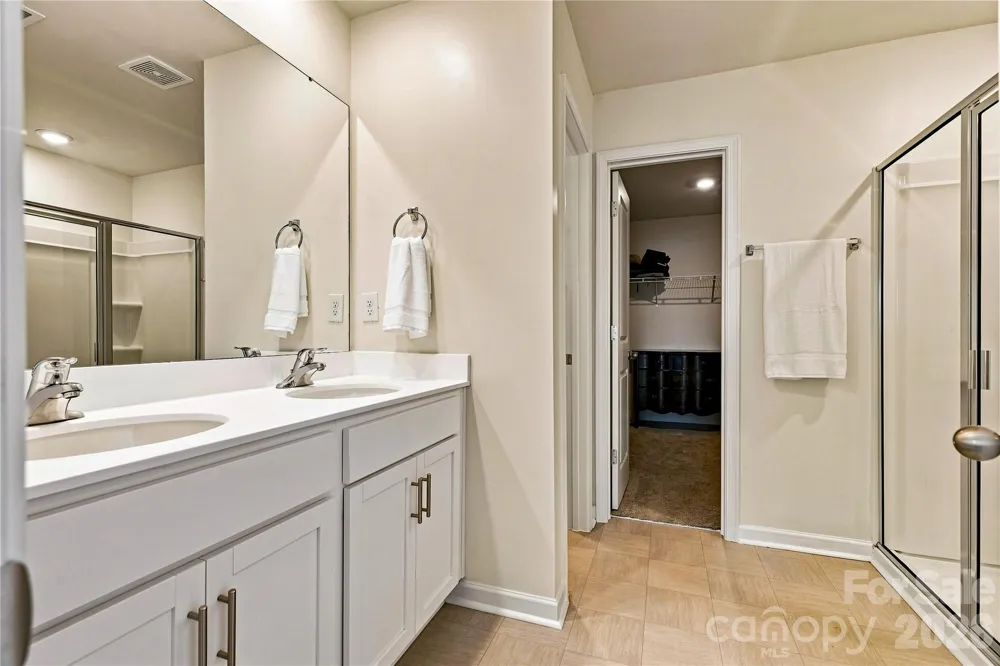 108 Giant Oak Avenue Statesville, NC 28677