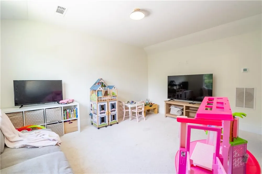 860 W Ridgeway Road Maysville, GA 30558